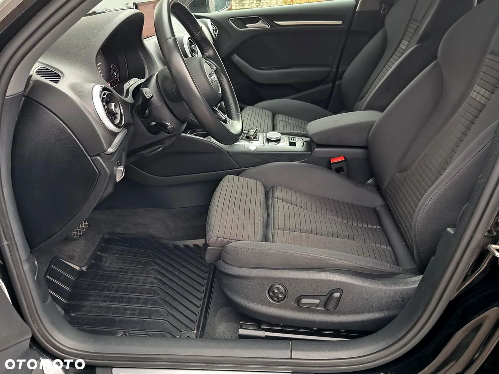 Audi A3 Sportback 2.0 TDI S tronic sport - 21