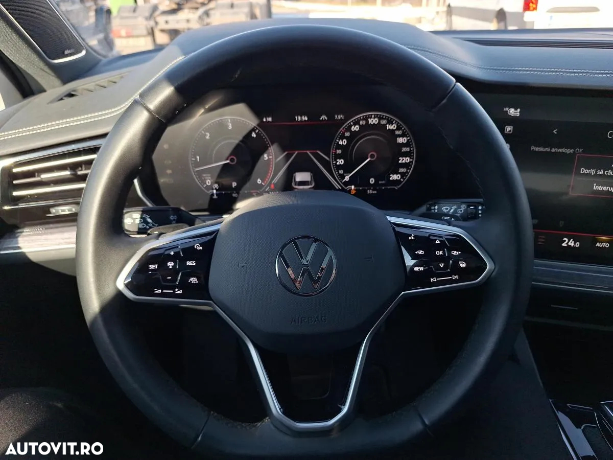 Volkswagen Touareg V6 TDI 4MOTION Elegance - 10