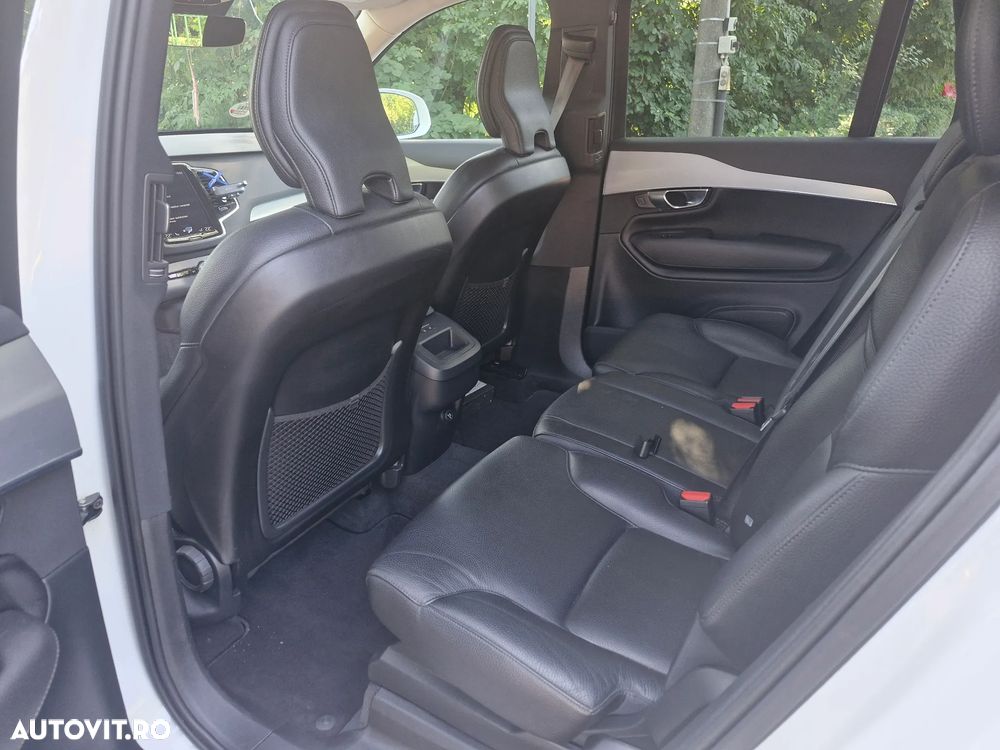 Volvo XC 90 D5 AWD Momentum - 11