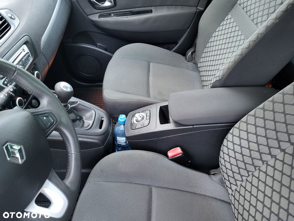 Renault Scenic 1.6 16V 110 TomTom Edition - 24