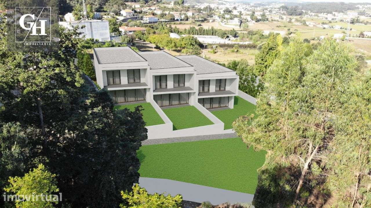 Terreno em Outiz – Possibilidade de construção para 3 moradias - Grande imagem: 3/22