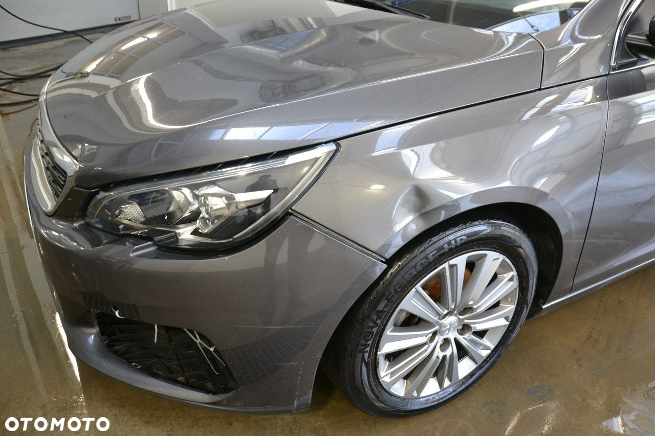 Peugeot 308 - 16
