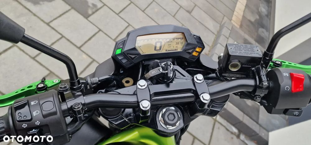 Kawasaki Z - 12