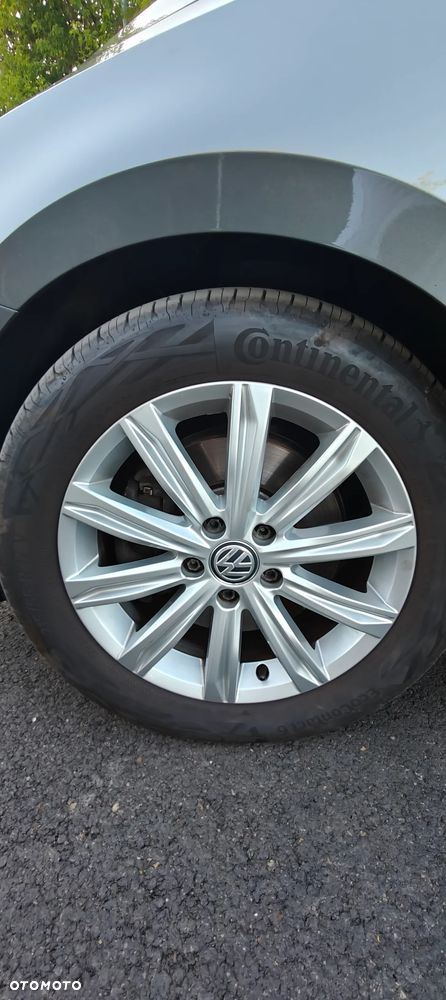 Volkswagen Touran - 6
