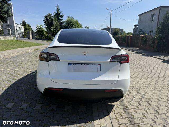Tesla Model Y Performance AWD - 6