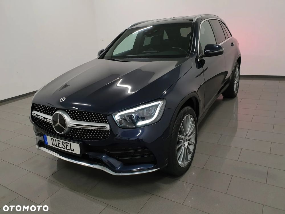 Mercedes-Benz GLC - 37