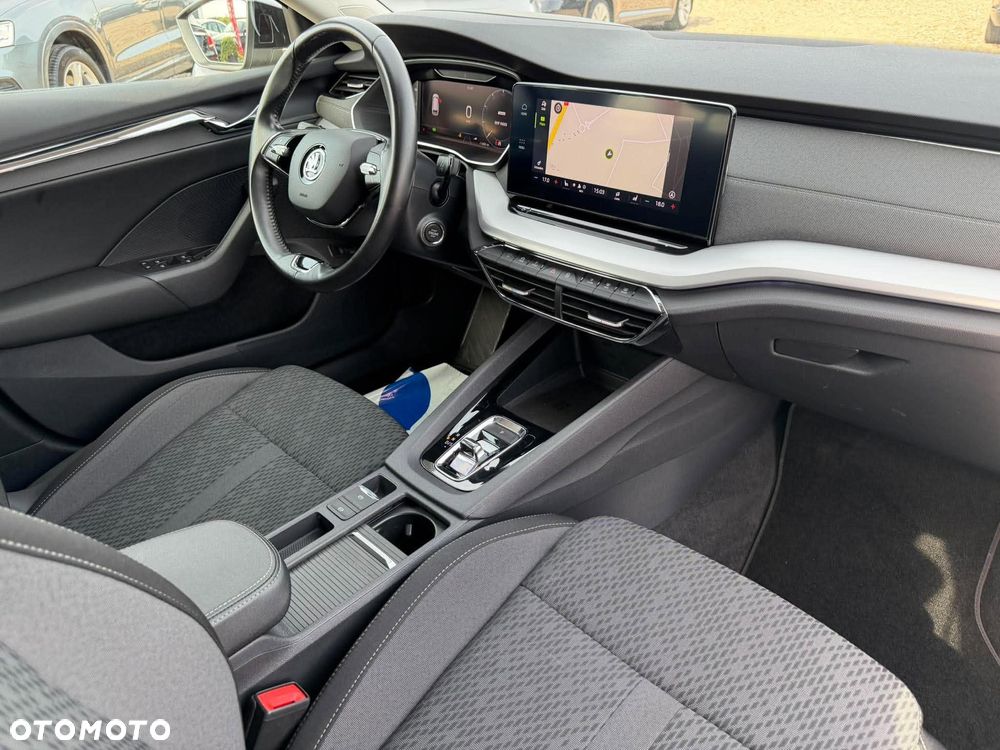 Skoda Octavia 2.0 TDI DSG Premium Edition - 27