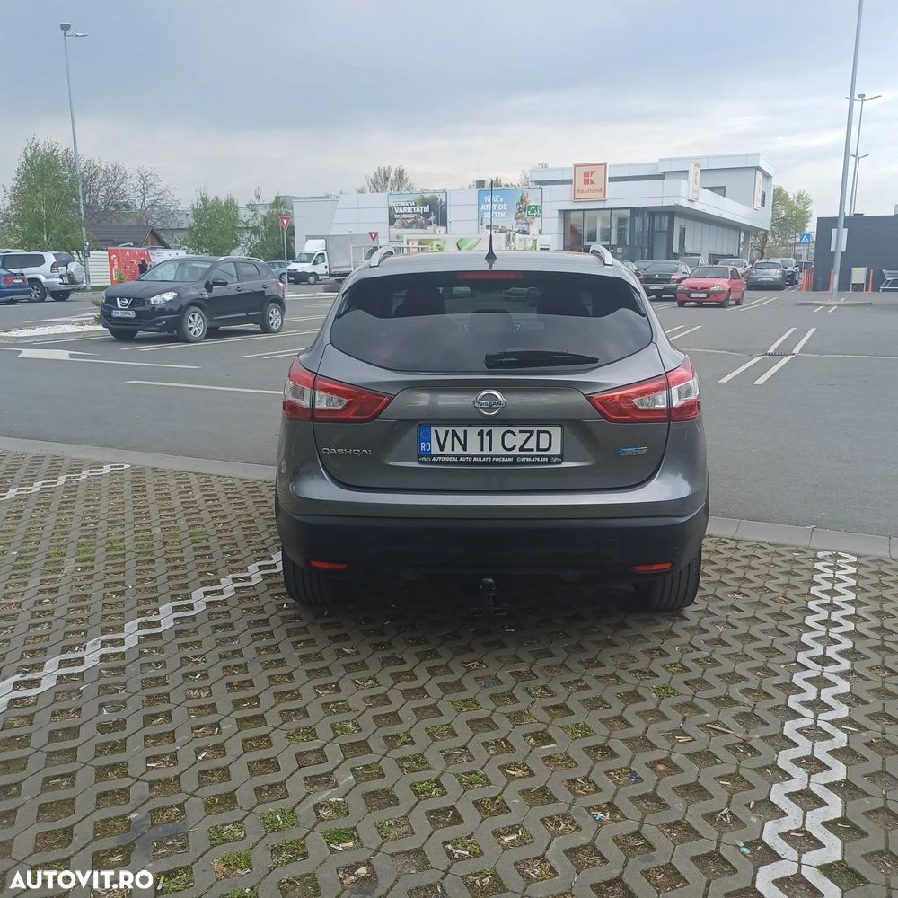 Nissan Qashqai 1.6 DCI DPF Start/Stop tekna - 16