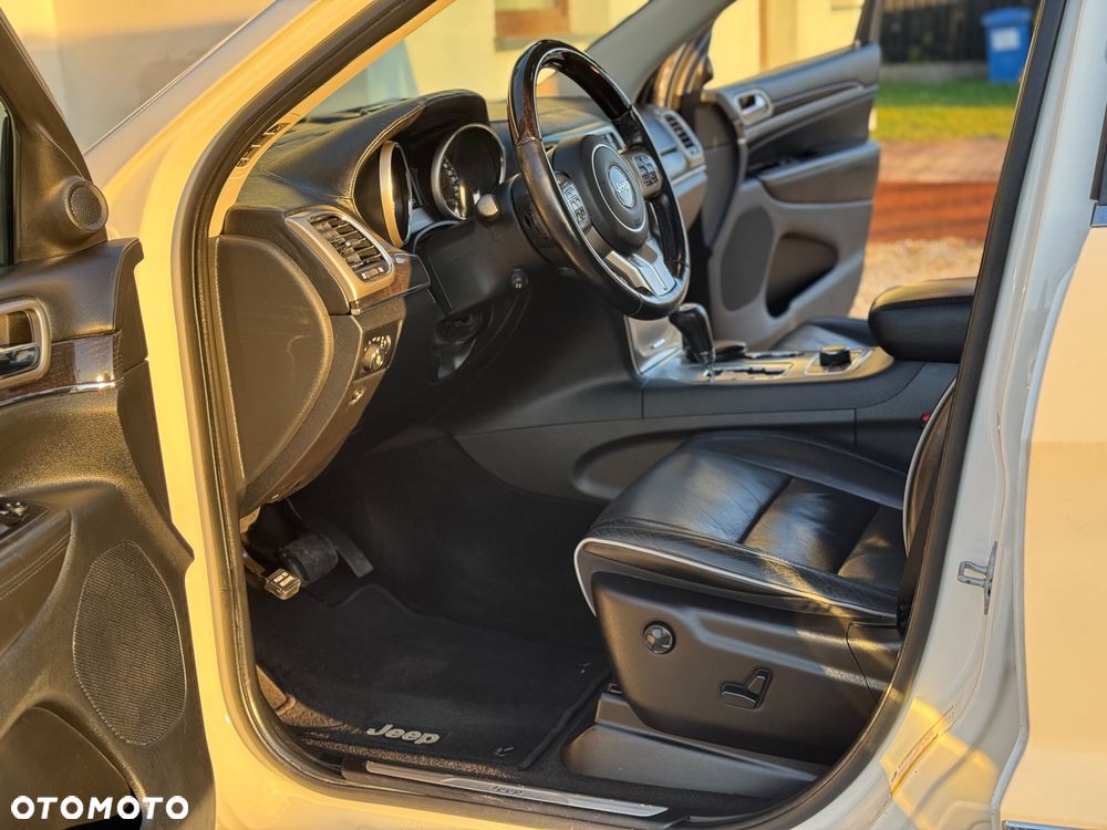 Jeep Grand Cherokee 3.0I CRD Overland Summit - 30