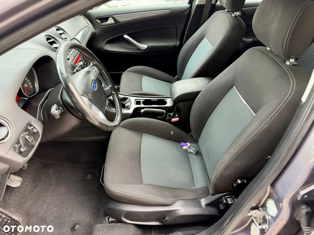 Ford Mondeo 2.0 TDCi Trend - 9