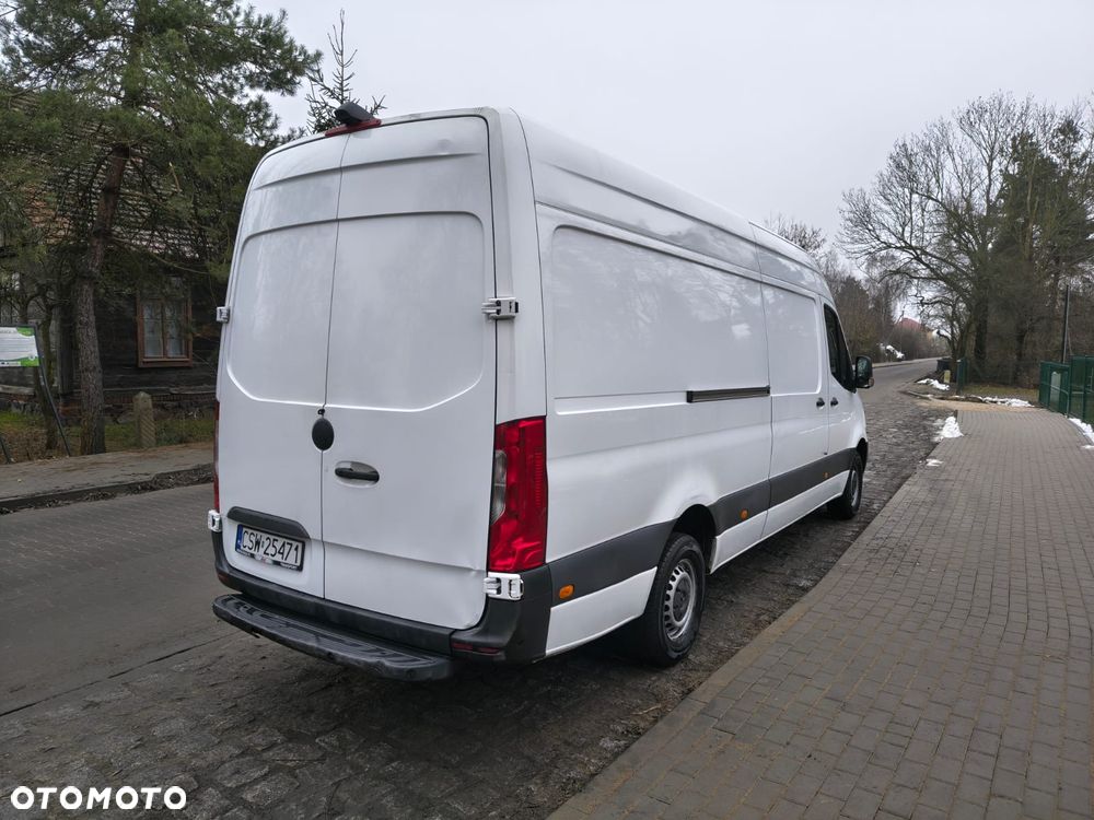 Mercedes-Benz Sprinter - 19