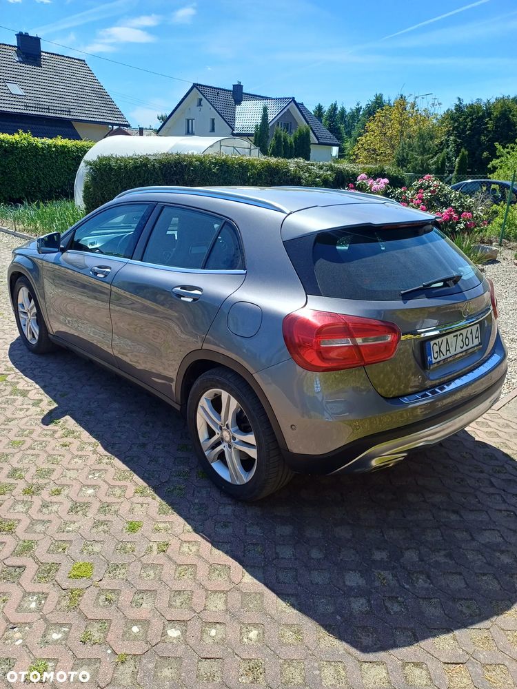 Mercedes-Benz GLA 250 4-Matic - 2