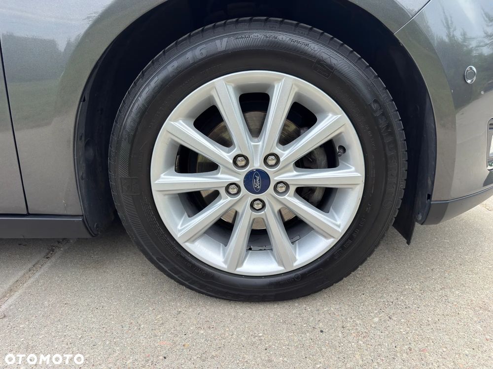 Ford Focus 1.0 EcoBoost Titanium - 26