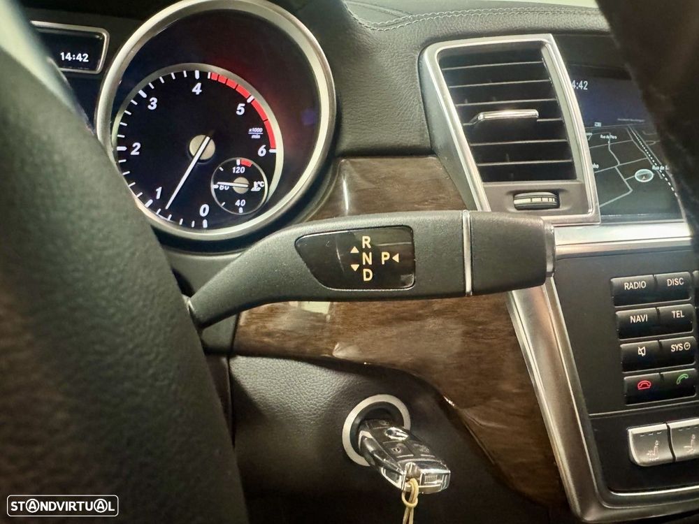Mercedes-Benz GL 350 BlueTEC 4-Matic - 28