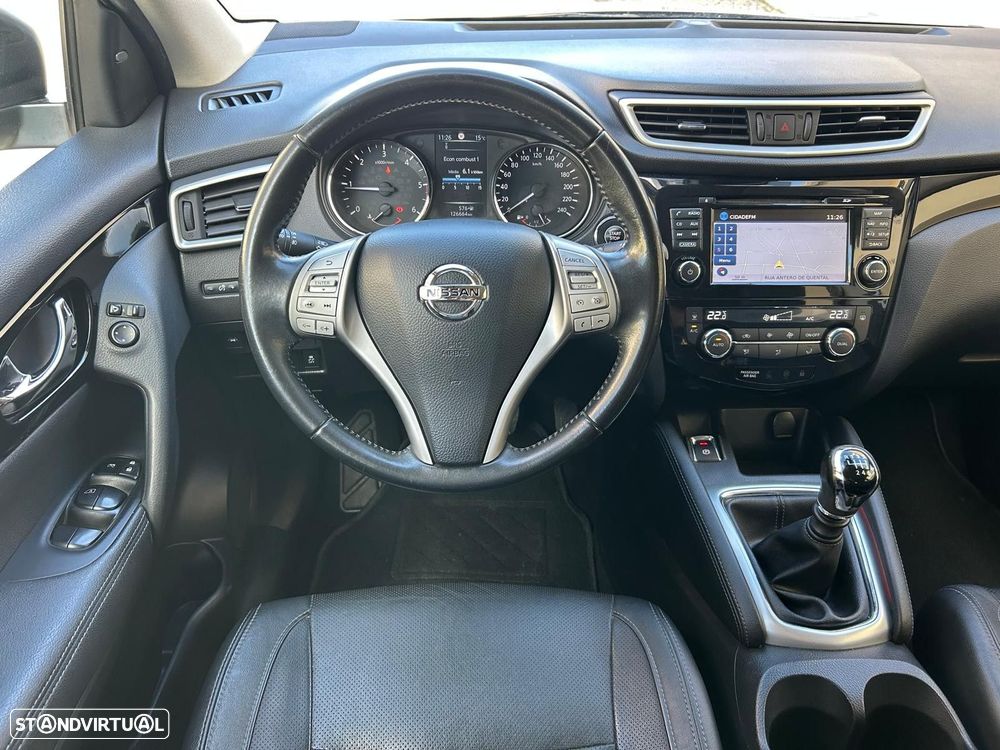 Nissan Qashqai 1.6 dCi Tekna Premium Pele - 24
