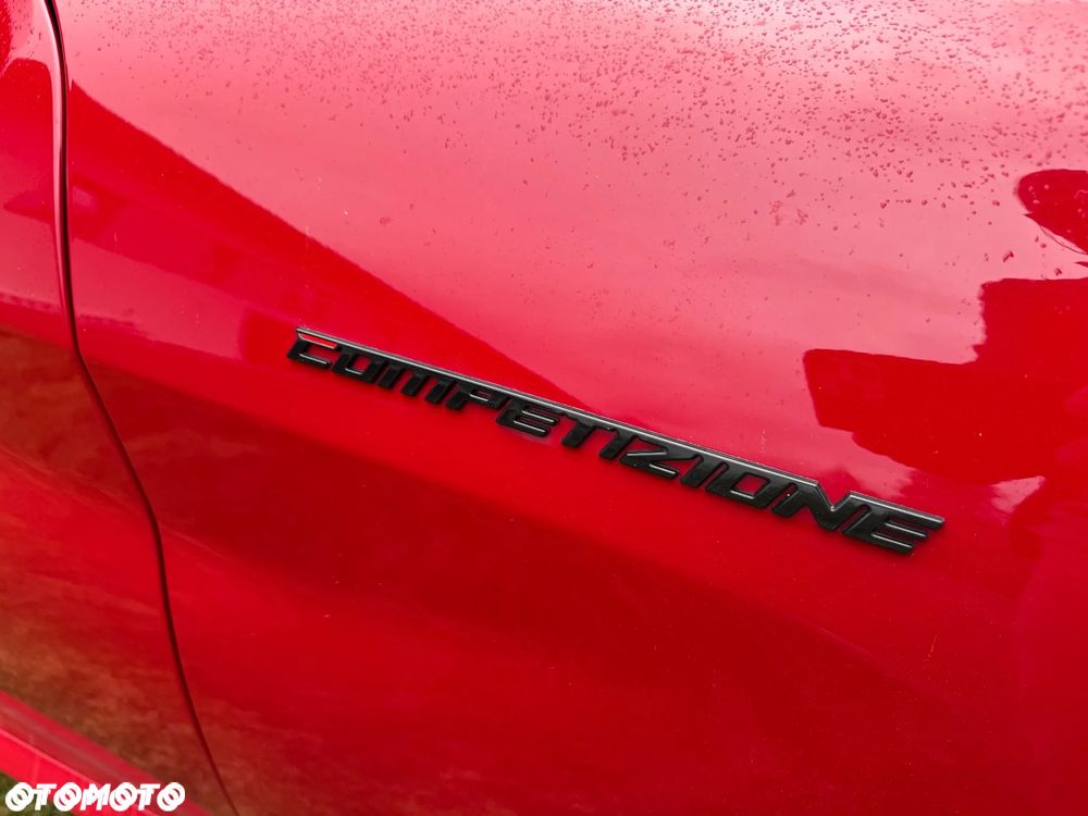 Alfa Romeo Giulia 2.0 Turbo Competizione Q4 - 7