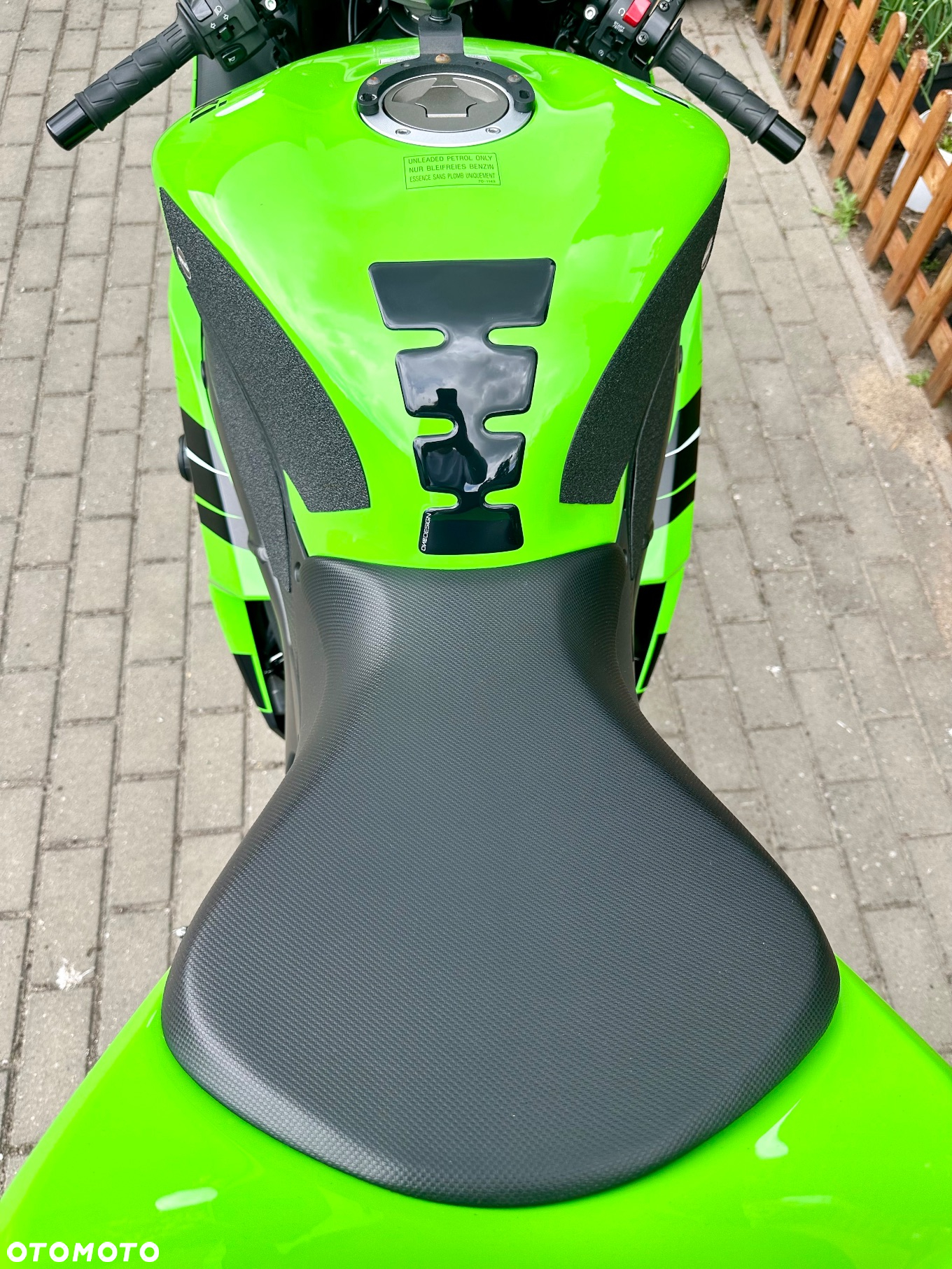 Kawasaki ZXR - 11