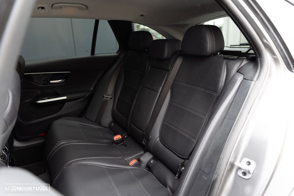 Mercedes-Benz C 300 e T 9G-TRONIC Avantgarde - 24