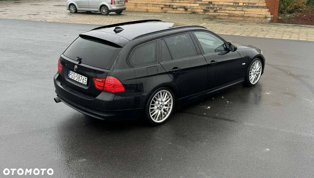 BMW Seria 3 320d DPF Touring - 5
