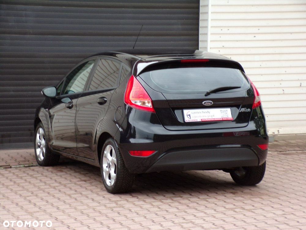 Ford Fiesta - 15