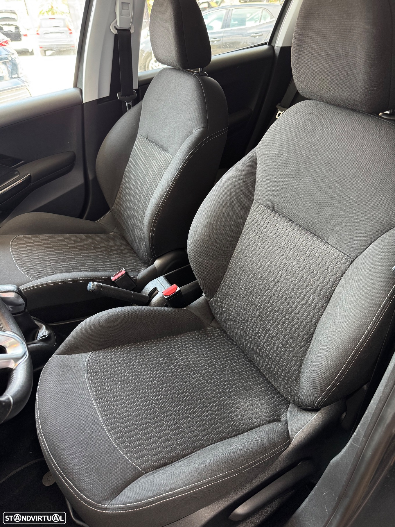 Peugeot 208 1.2 VTi SE Style - 15