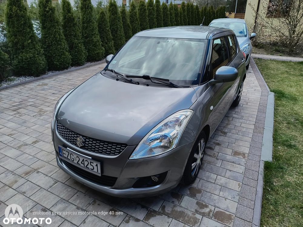 Suzuki Swift 1.2 Premium - 2