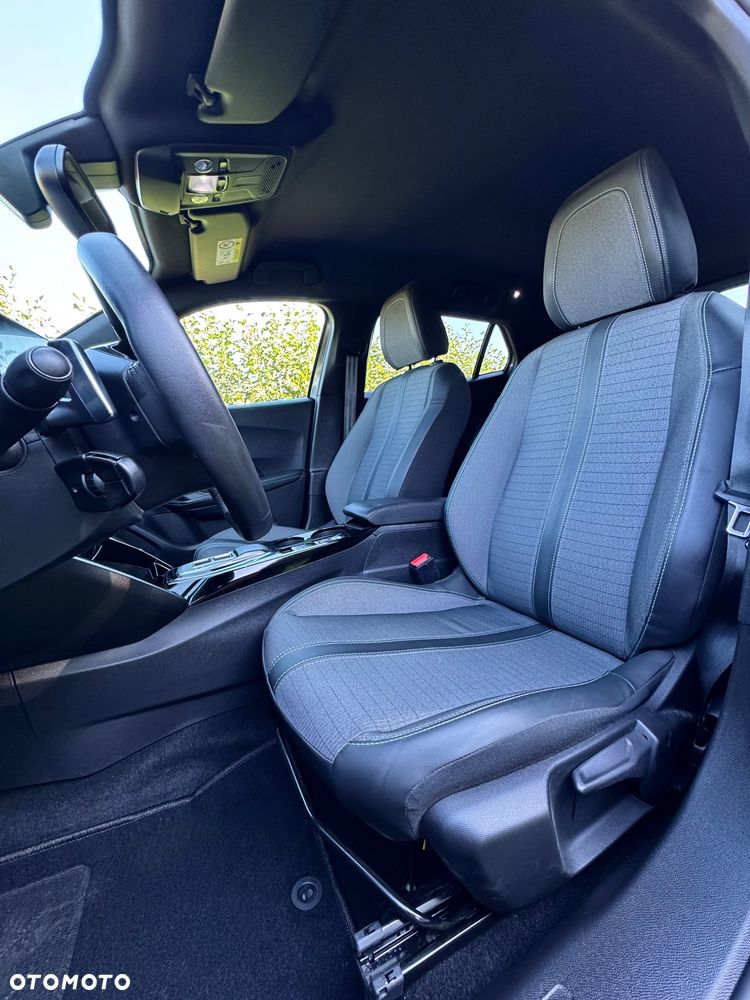 Peugeot 2008 PureTech 130 EAT8 Allure - 11