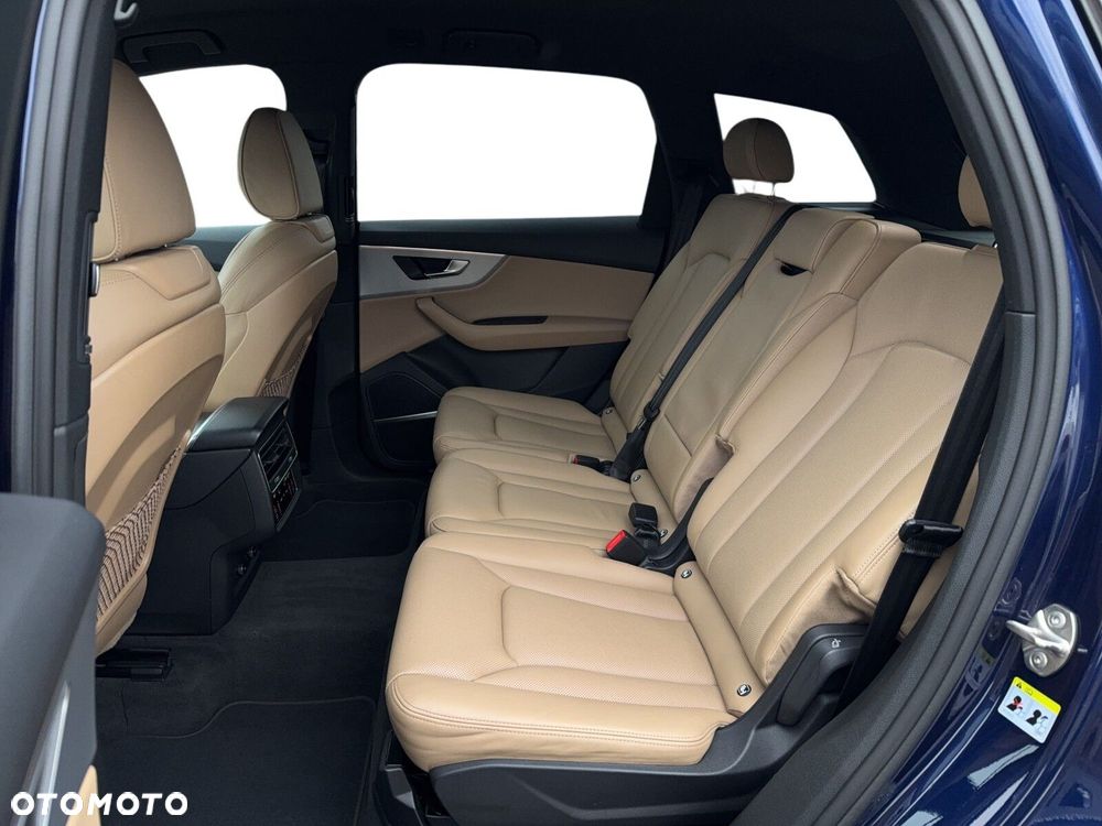 Audi Q7 - 11