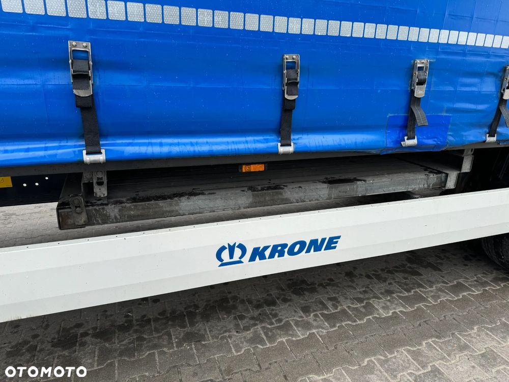 Krone SD Firanka Certyfikat XL, Dach podnoszony - 31