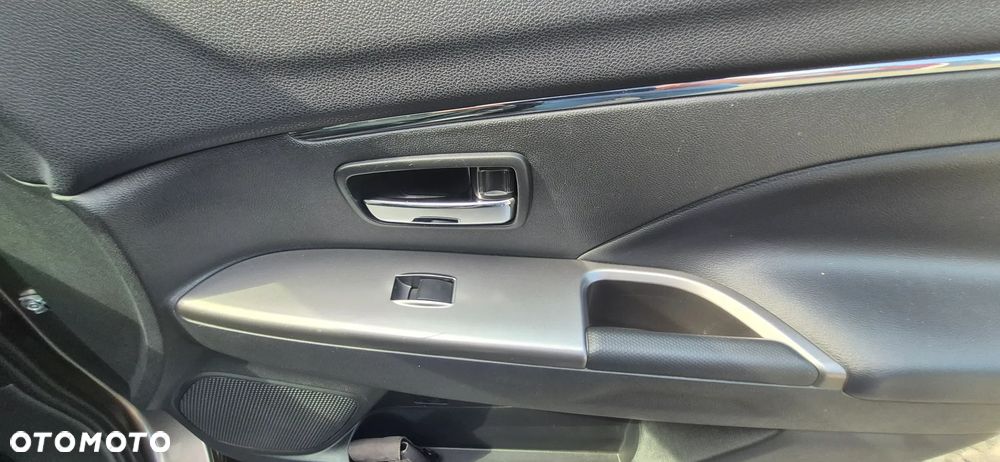 Mitsubishi ASX 1.6 Intense Plus Navi Blue Edition - 17