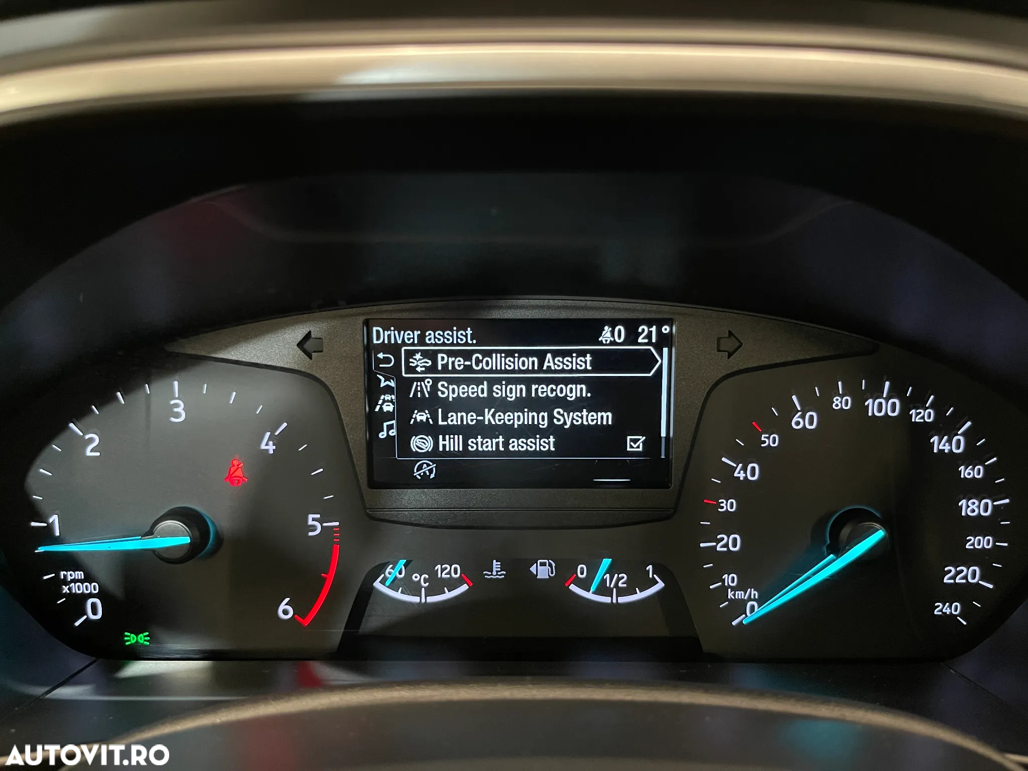 Ford Focus 1.5 EcoBlue Trend Edition - 22