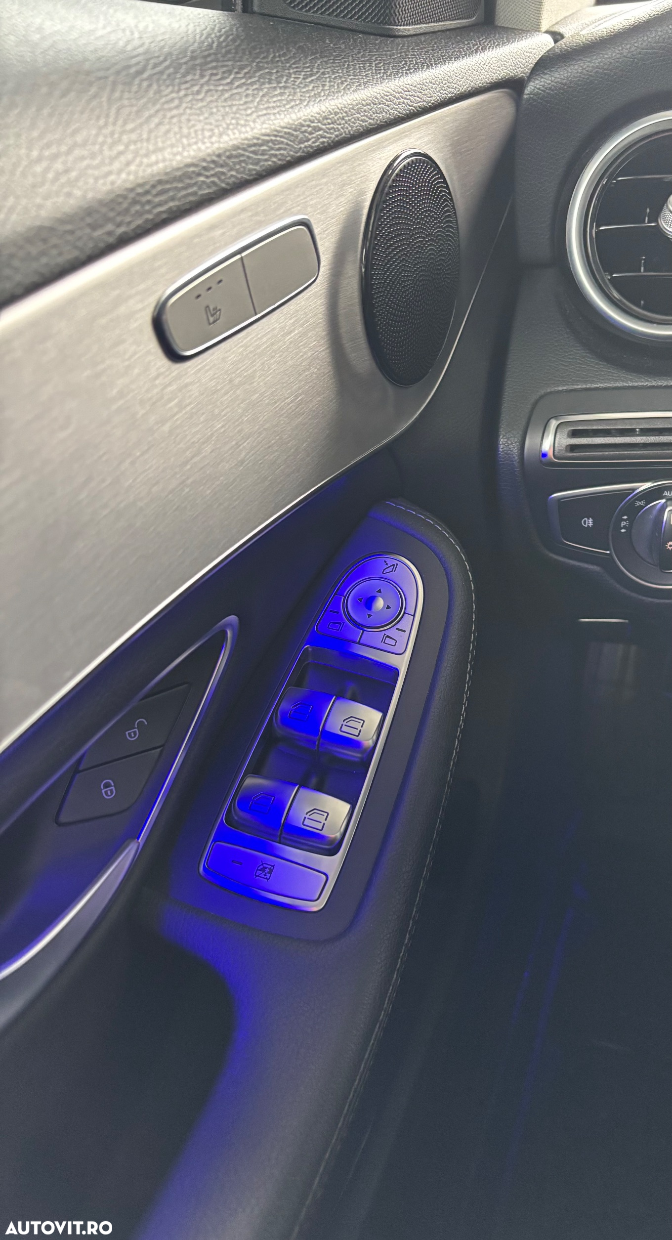Mercedes-Benz C 220 d 4Matic T 9G-TRONIC - 9