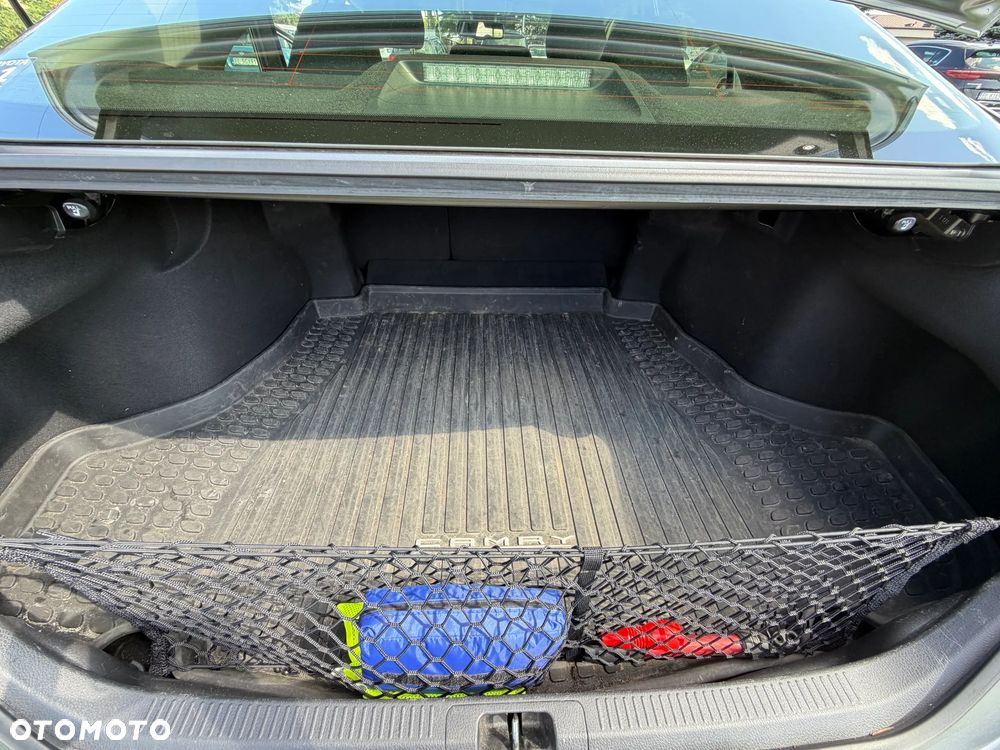 Toyota Camry 2.5 Hybrid Comfort CVT - 17
