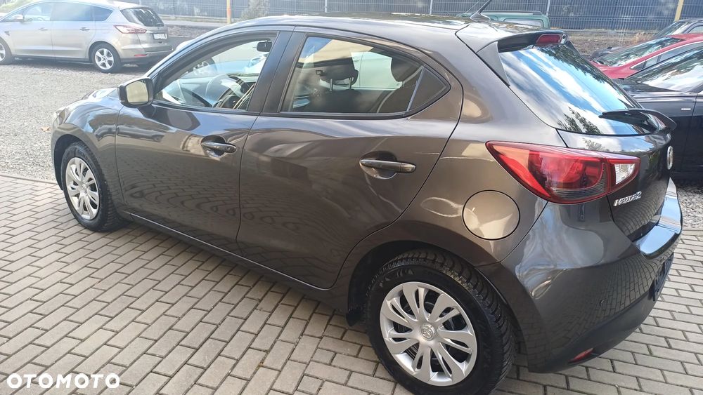 Mazda 2 - 8