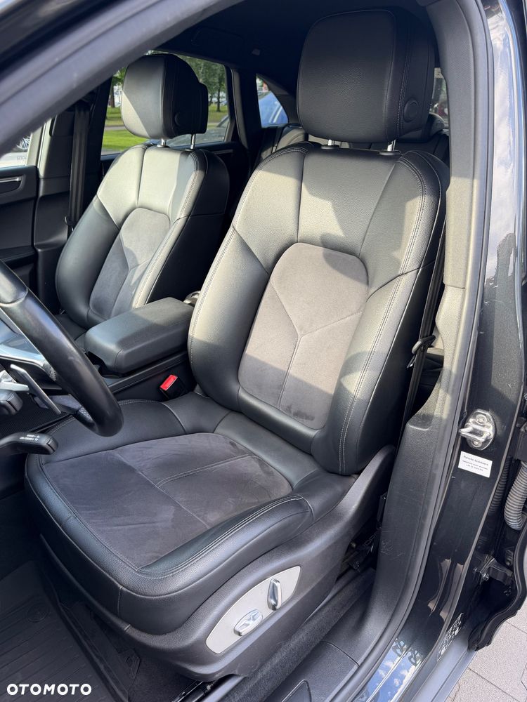 Porsche Macan - 18