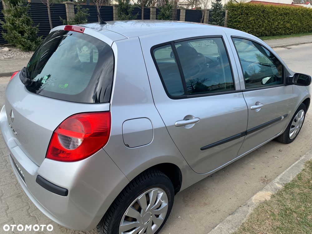Renault Clio - 3