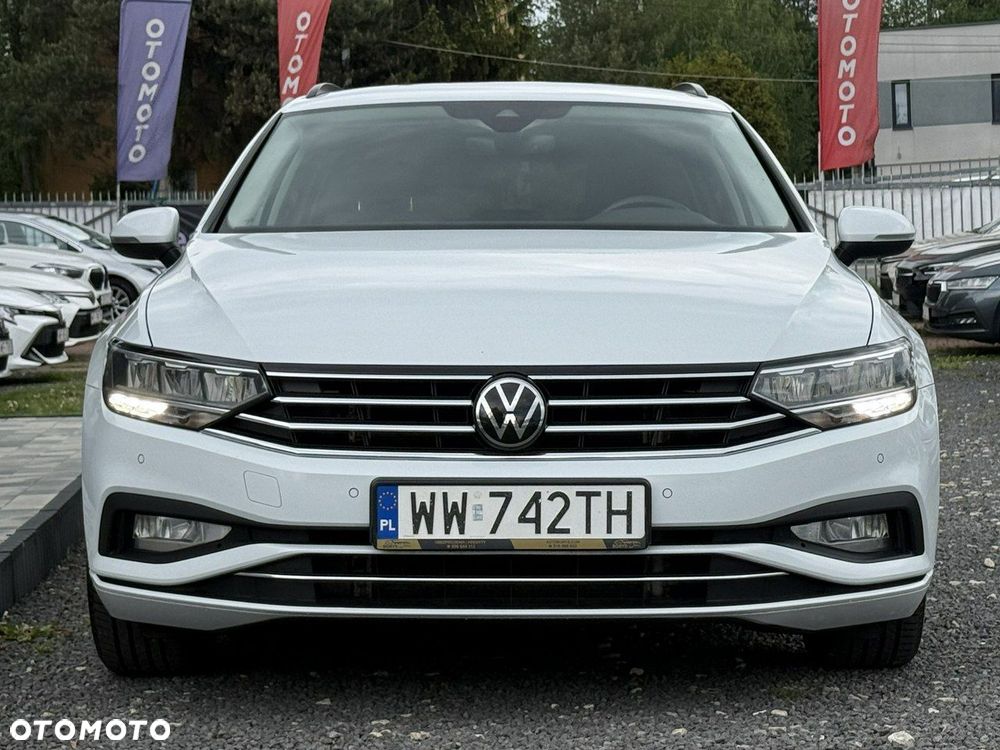 Volkswagen Passat - 4