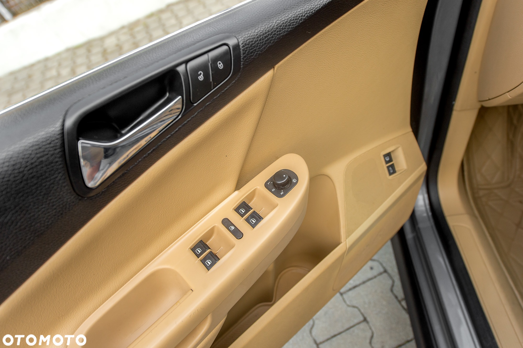 Volkswagen Passat - 25