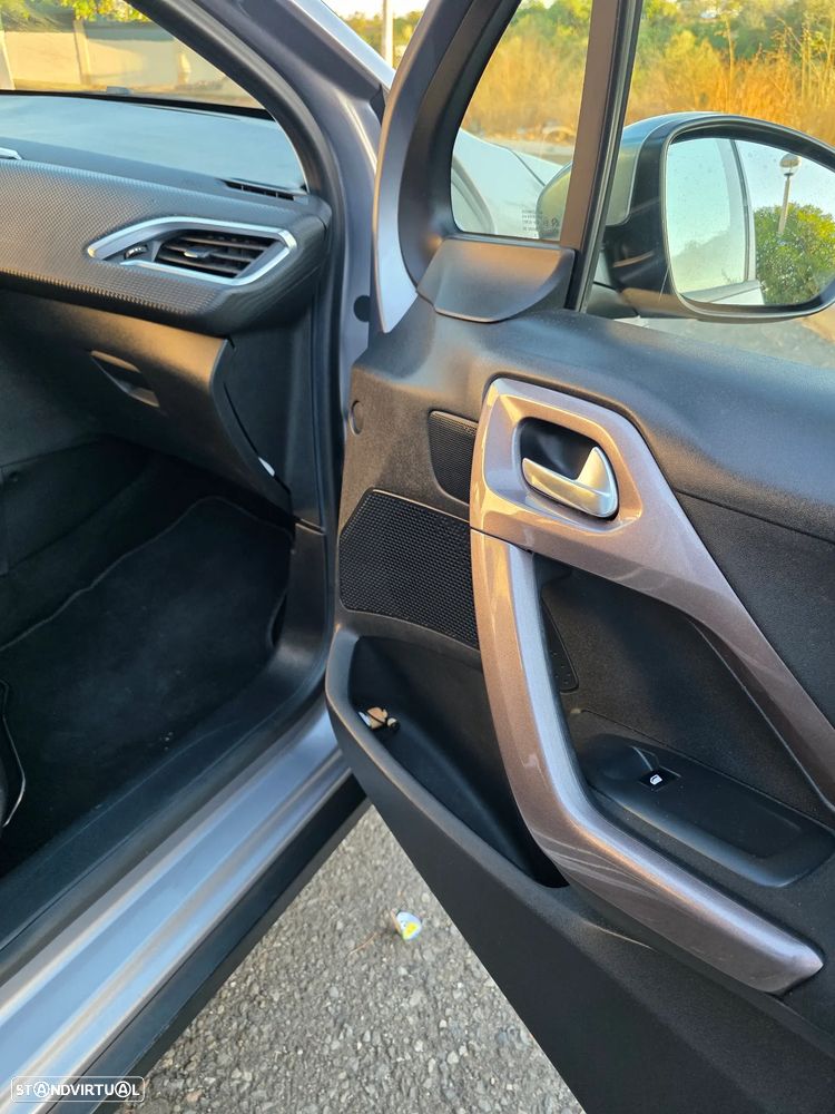 Peugeot 2008 - 16