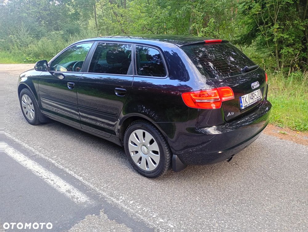 Audi A3 Sportback 1.6 TDI DPF Ambition - 5