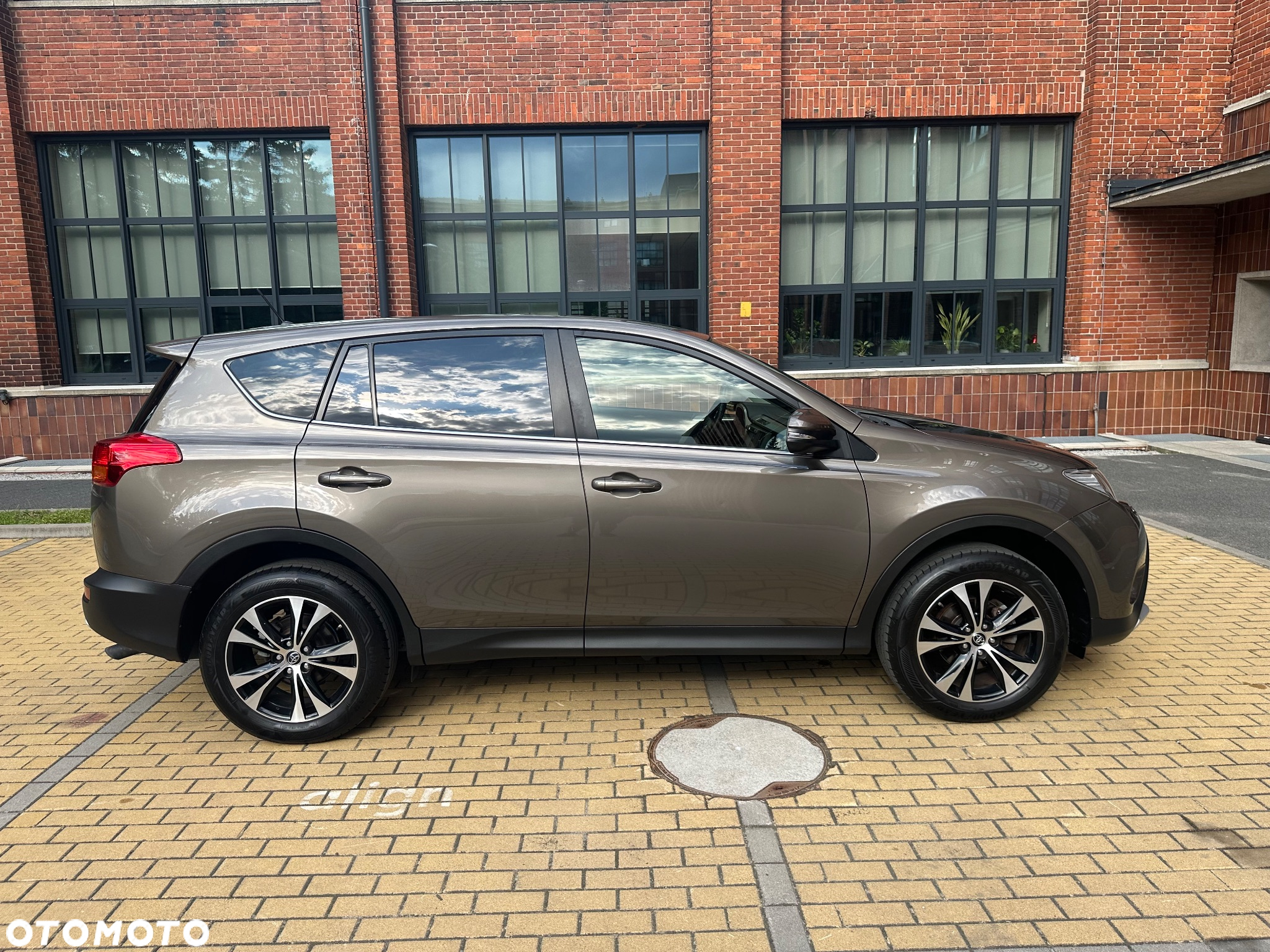 Toyota RAV4 - 9