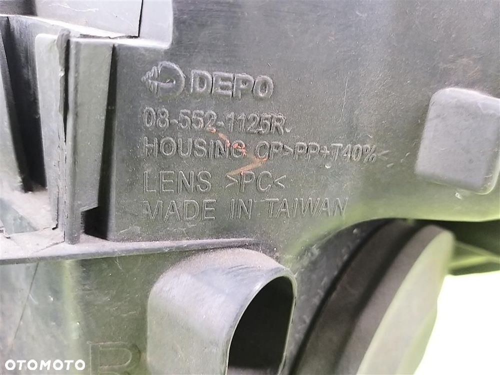 Reflektor lampa przód prawa Citroen C4 Picasso  2006-2013r CZARNY 085521125 - 3