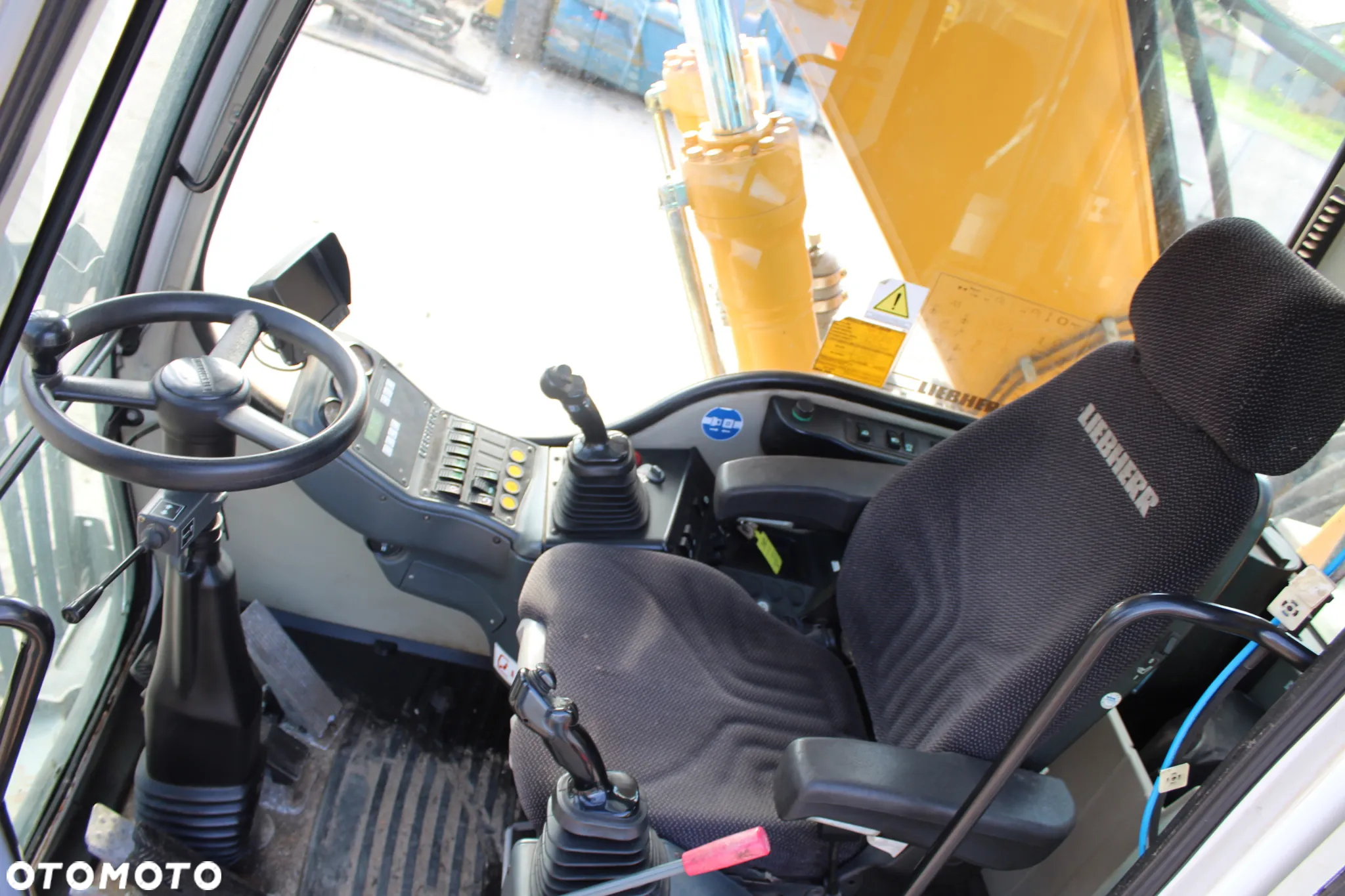 Liebherr A 316 z Niemiec - 14