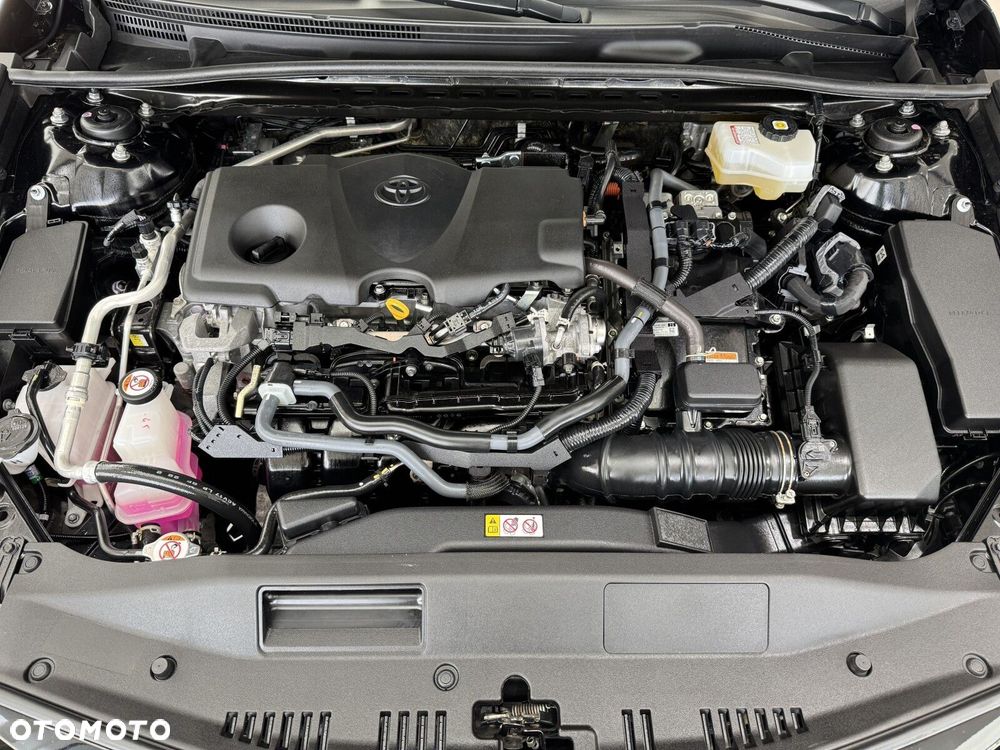 Toyota Camry 2.5 Hybrid Executive CVT - 19