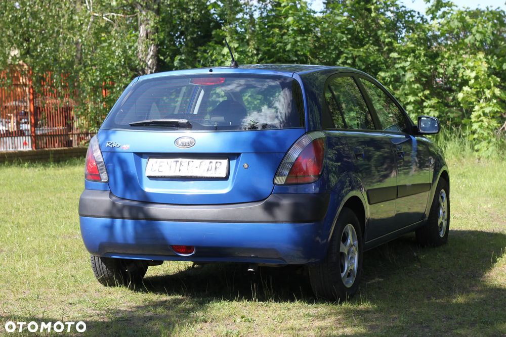 Kia Rio 1.4 Comfort - 9