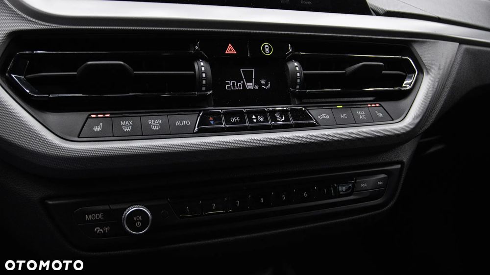 BMW Seria 1 118i Advantage - 22