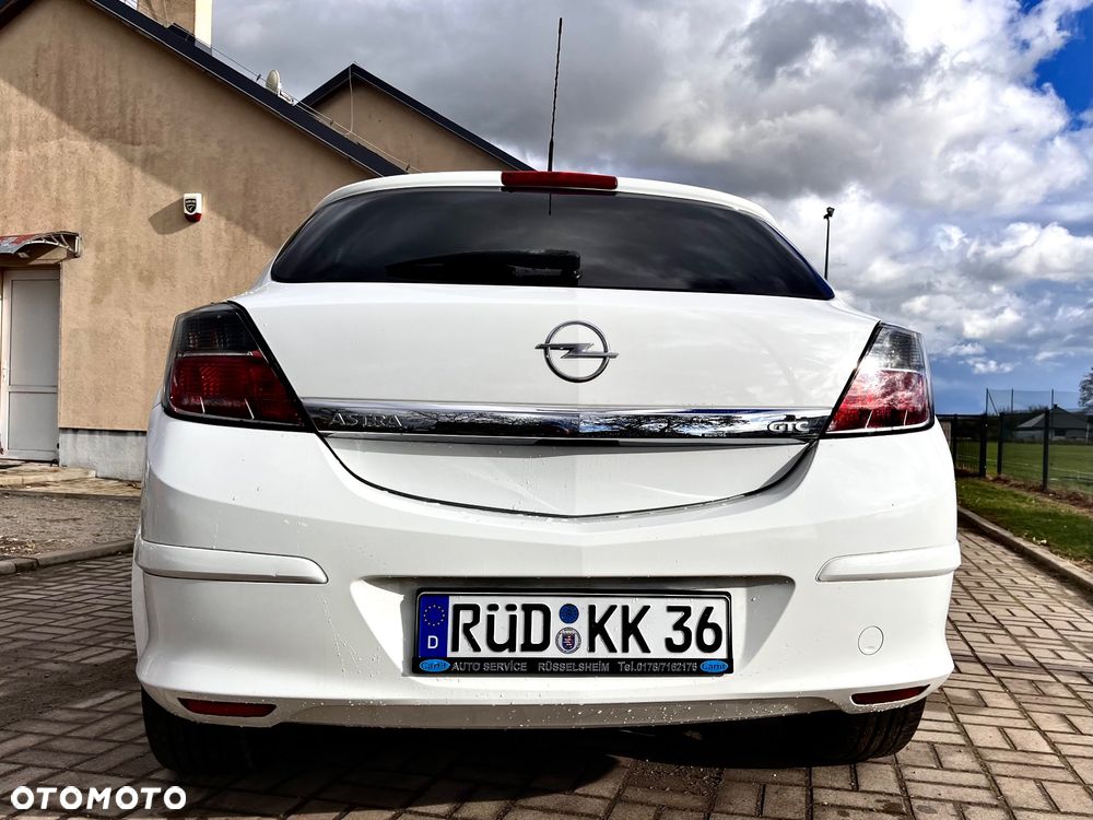 Opel Astra ver-iv-gtc-1-4-active - 3