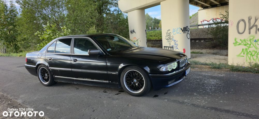 BMW Seria 7 740d - 3