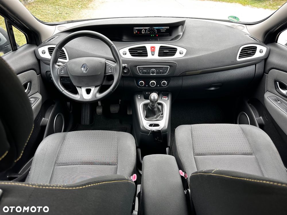 Renault Scenic 1.6 16V 110 Authentique - 34