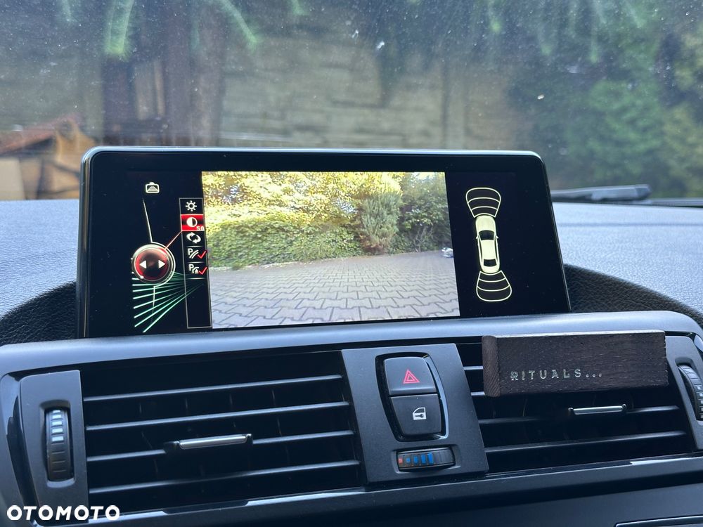 BMW Seria 1 116i - 21